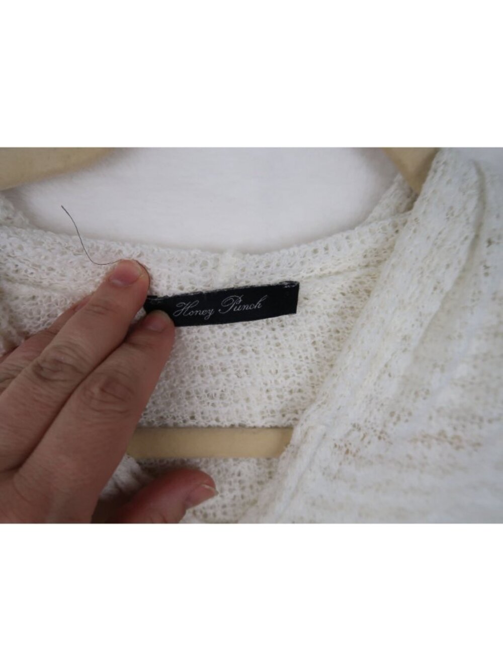 ✨3/$30 Honey Punch M Knit Hooded White Fringe Poncho Open Front Tassel Boho - Picture 2 of 4